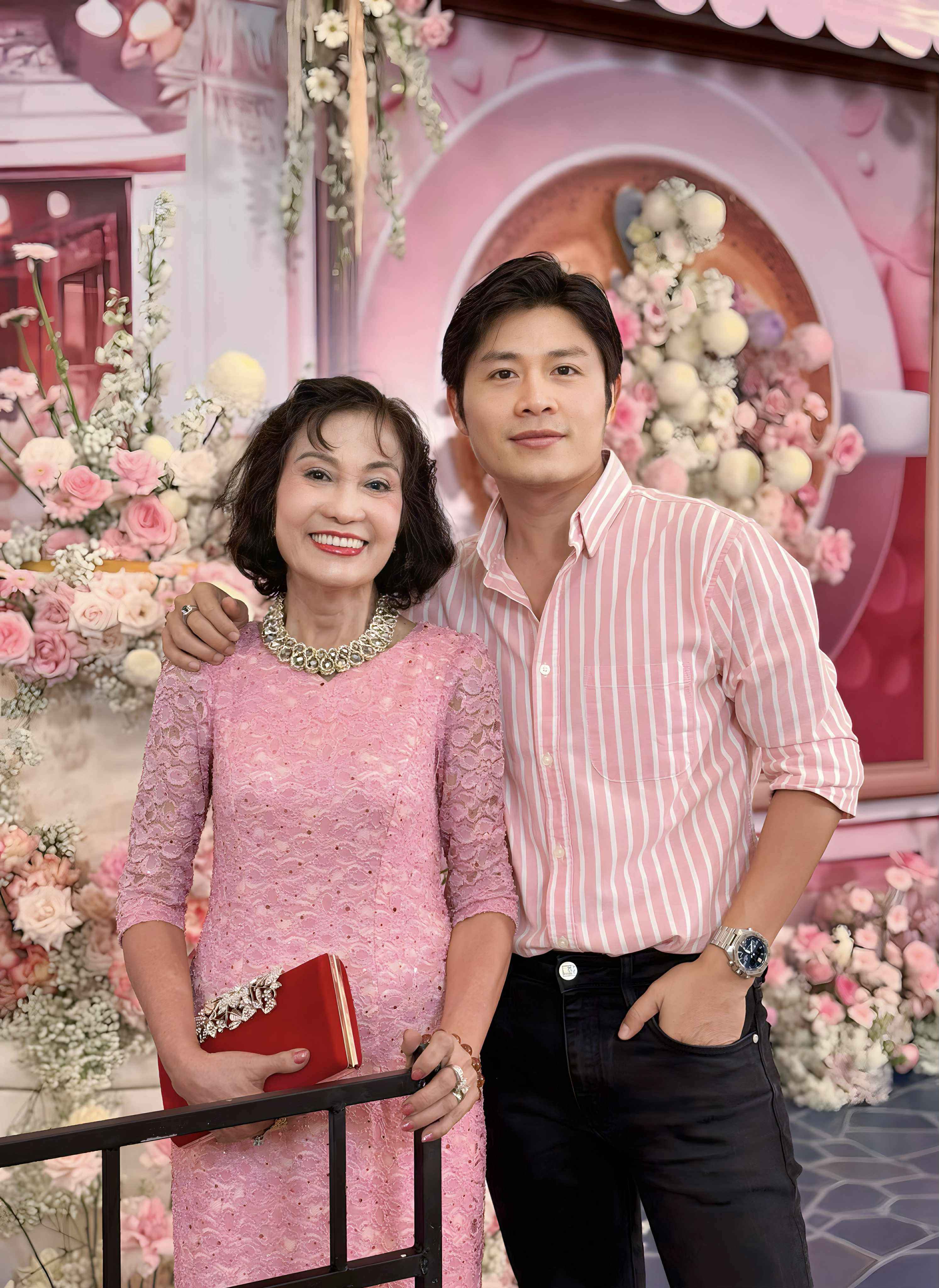 Mẹ là người phụ nữ tuyệt vời nhất trong lòng anh
