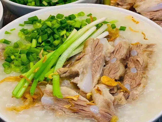 Xương lưỡi liềm nấu cháo sườn sụn