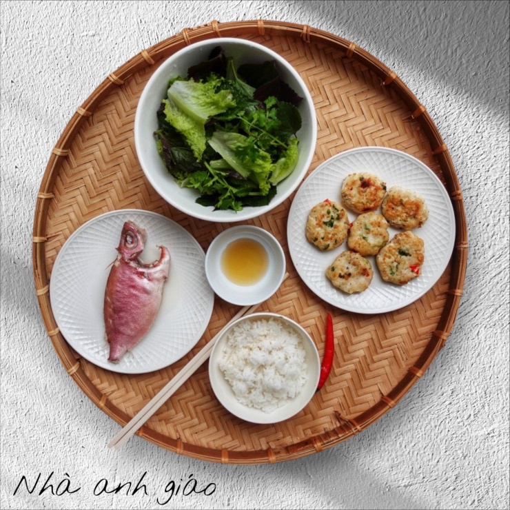 Mâm cơm ngon thanh đạm nhưng đủ dinh dưỡng.