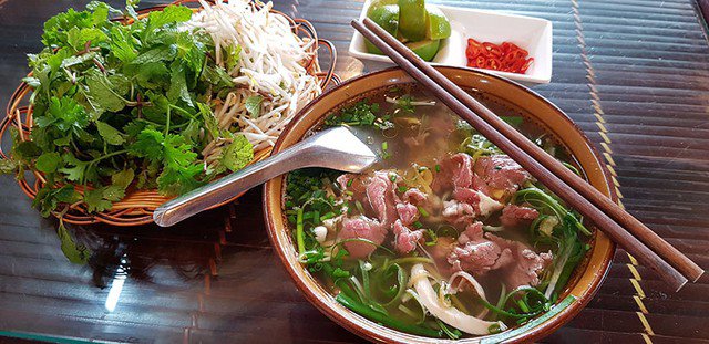 Có Nên Vắt Chanh Vào Phở? Cách Thưởng Thức Phở Đúng Điệu Của Người Hà Nội - 9