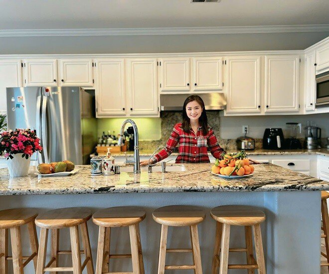 Mâm cơm Việt đơn giản nhưng đầy yêu thương của gia đình diễn viên nổi tiếng giữa nước ngoài - 1