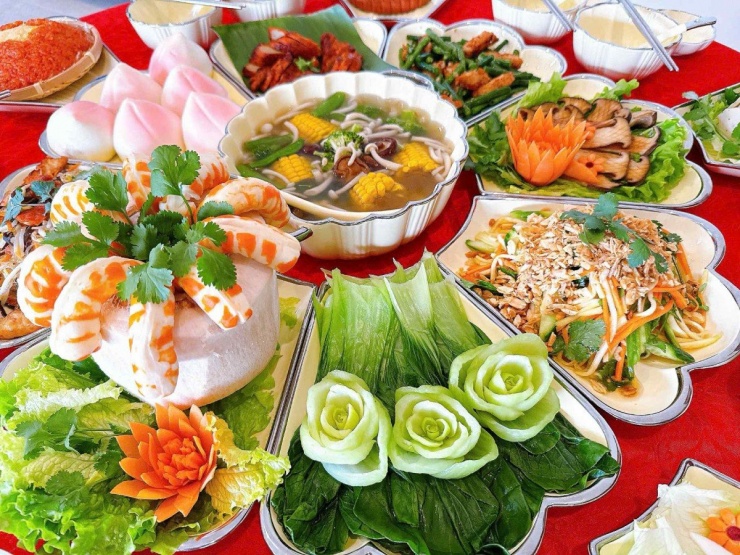 Các món đều được trang trí, cắt tỉa kỹ càng