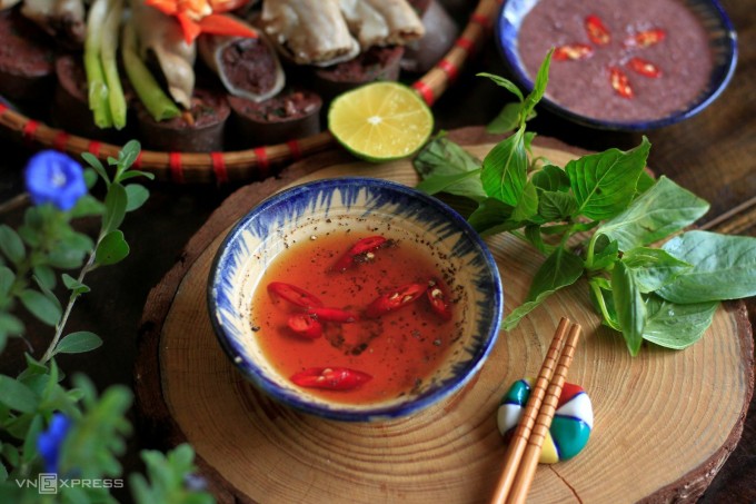 Nước mắm đã sử dụng, còn dư nên dùng cho nấu, kho thịt cá. Ảnh minh họa: Bùi Thủy