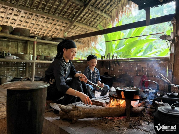 Ẩm thực tại làng Thái Hải. Ảnh: Linh Trang