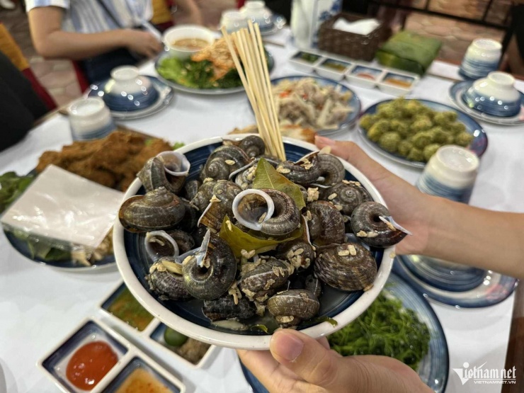 Ốc núi là đặc sản nổi tiếng. Ảnh: Linh Trang