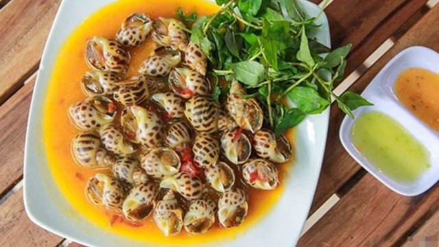 Ốc xào bơ tỏi - Món ngon không thể bỏ qua