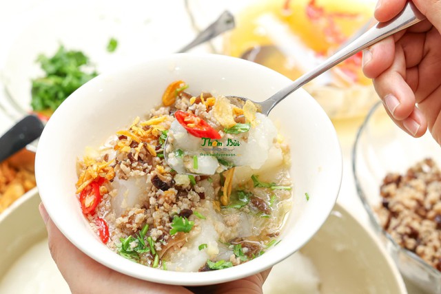 Bánh đúc nóng