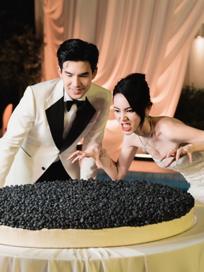 Mai Davika và hôn phu, Ter Chantavit.