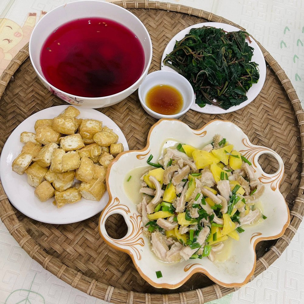 Những mâm cơm chồng nấu khiến Vui cảm nhận được niềm hạnh phúc vô bờ