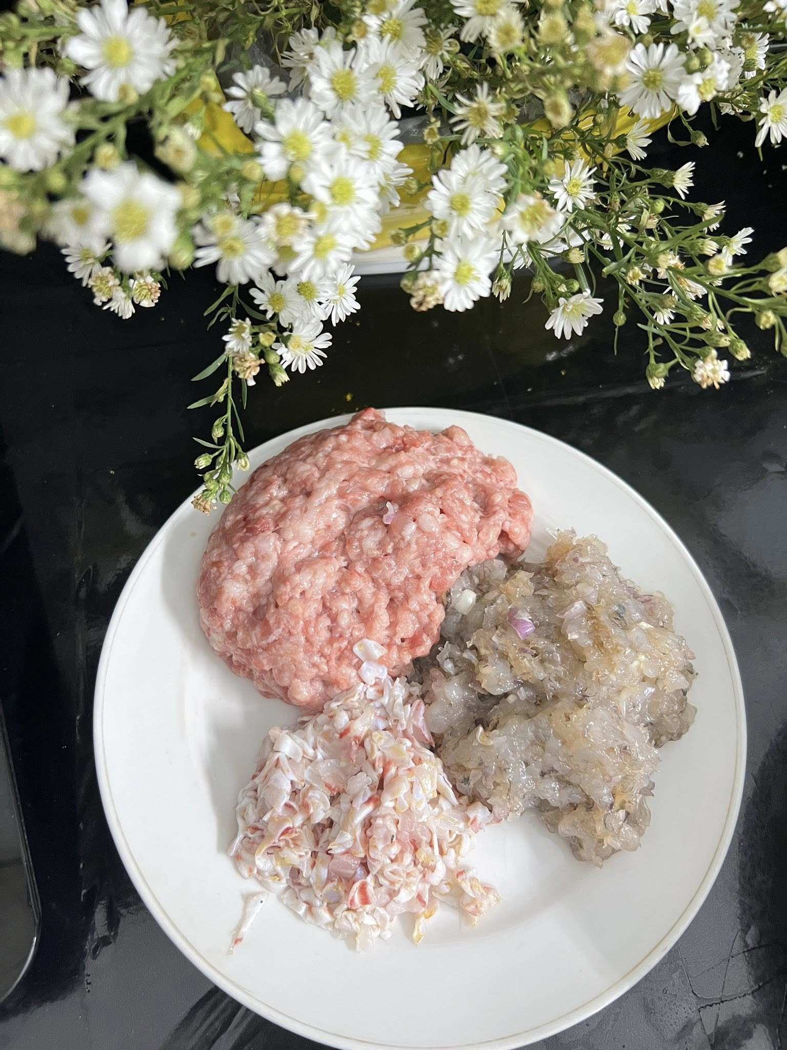 Chuẩn bị phần nước chấm