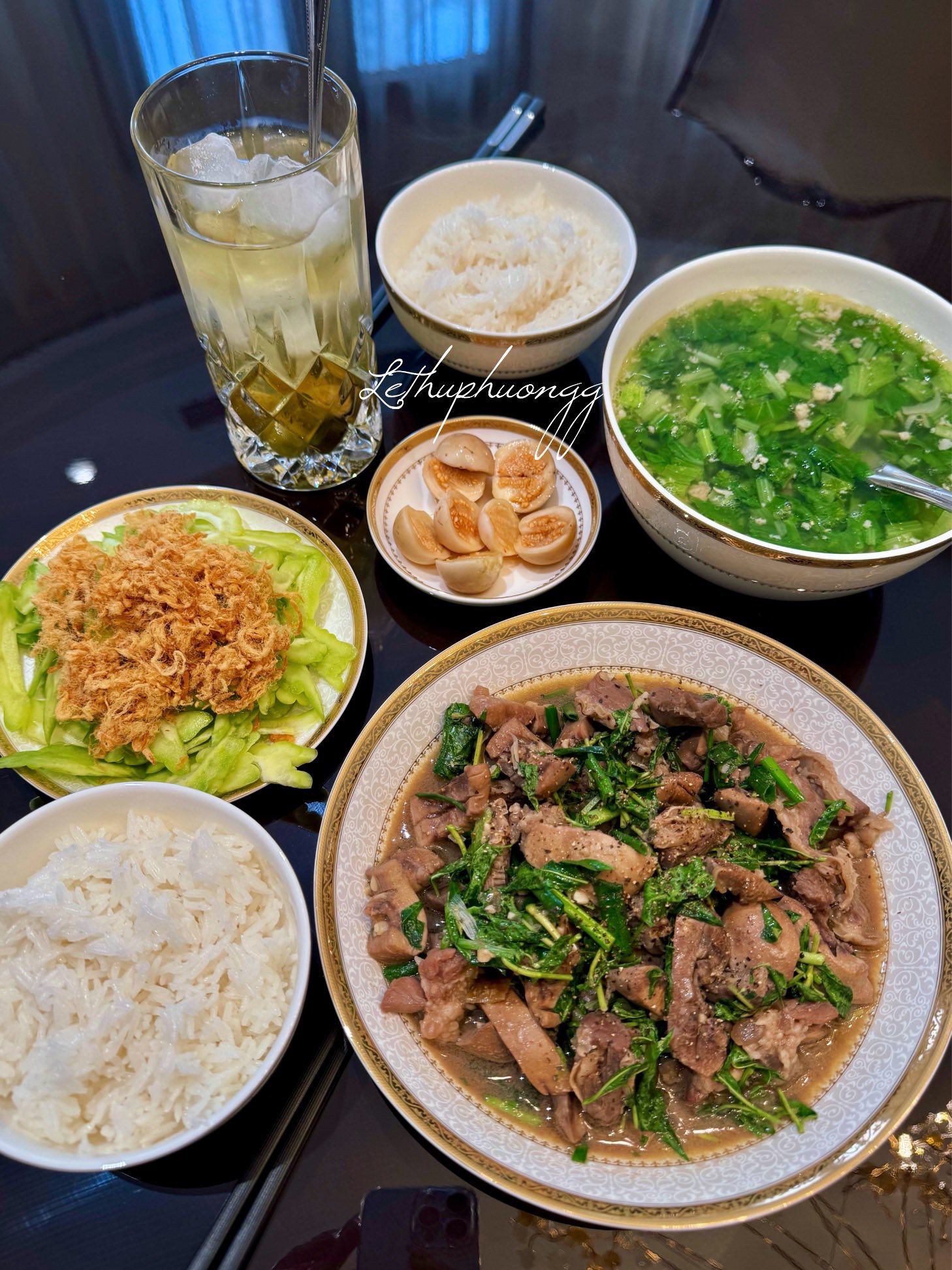 Thịt dải, cật heo xào hành răm - Mướp đắng ruốc - Canh cải thịt băm