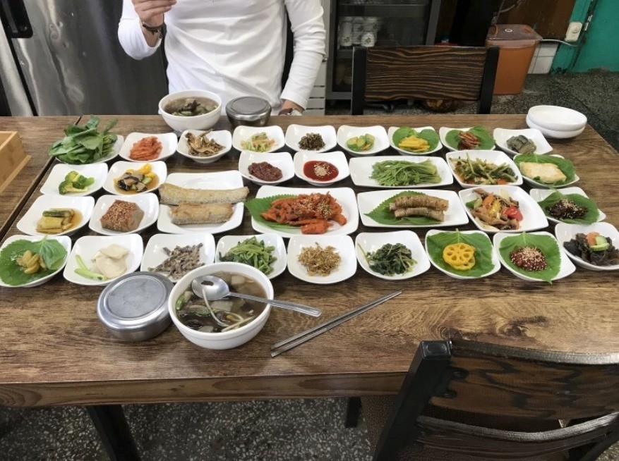 Mâm cơm truyền thống Hàn Quốc: Sự phong phú khiến người lười rửa bát phải chạy xa - 3