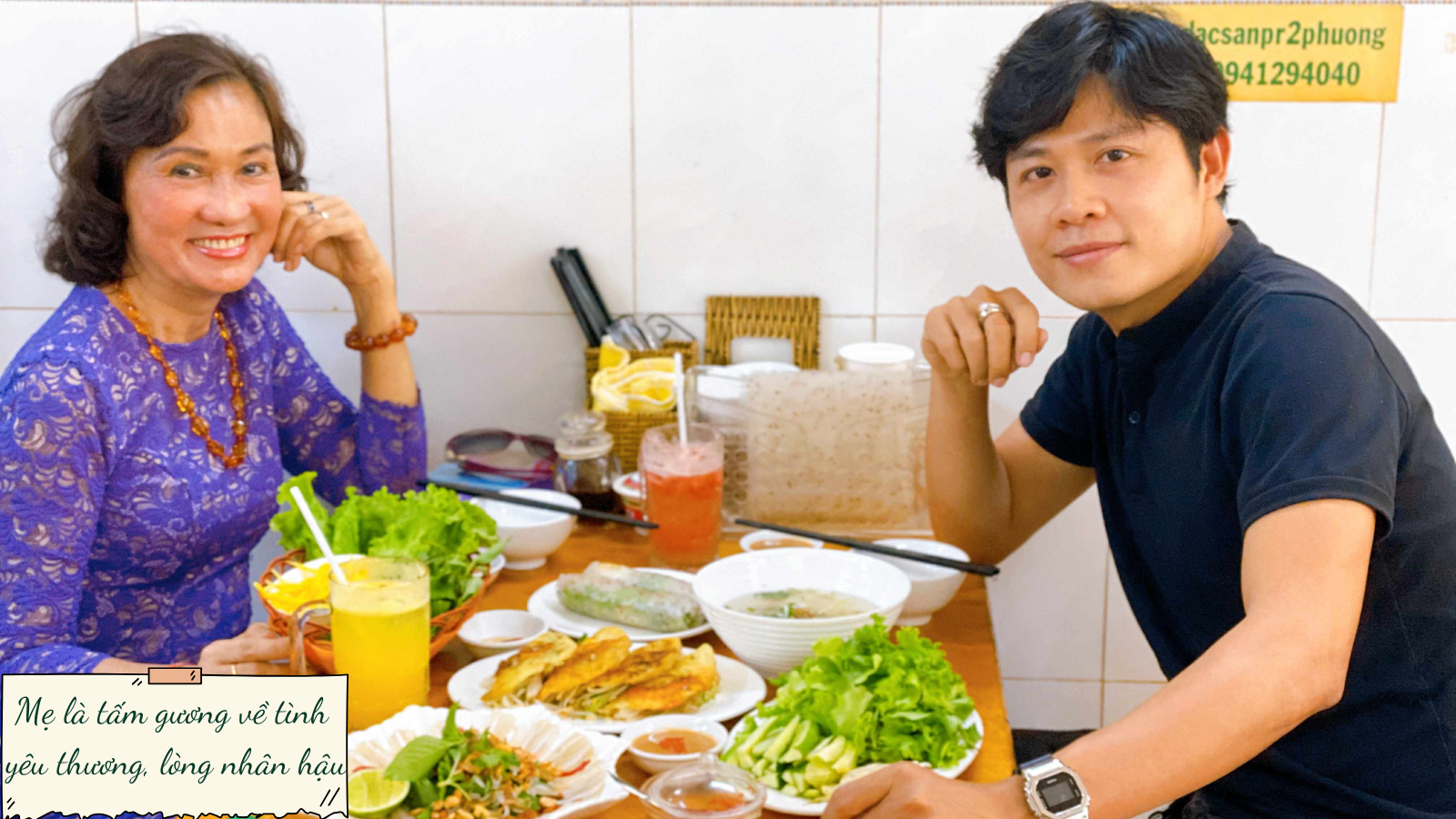 Mẹ là tấm gương về tình yêu và lòng nhân hậu